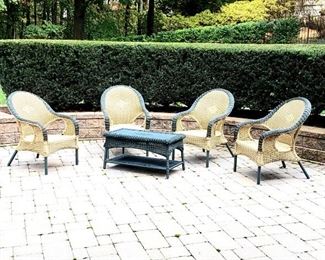 WICKER PATIO SET 4 CHAIRS & SERVICE TABLE