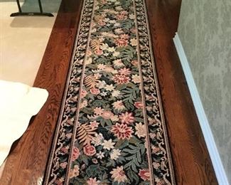 16 Ft. Floral Design Runner 
