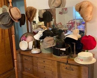 Hats and hat boxes