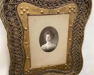 Victorian wicker frame