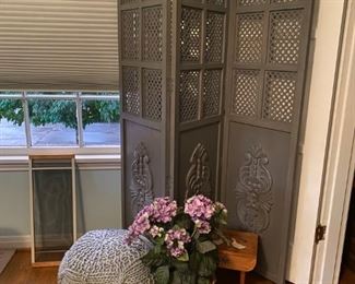 Gray poof and screen