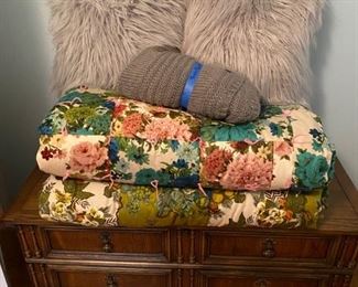 Vintage Lane Hope Chest, Vintage Comforters