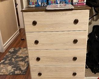 Chest of drawers
