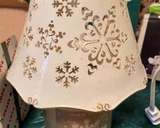 Yankee Candle Sparkling Angel with Ceramic shade