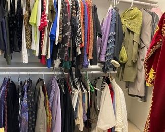 Lady's clothes - S to M