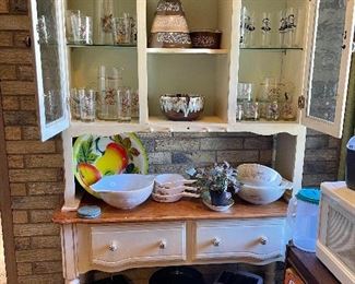 Vintage Pyrex Woodland Brown Bowls, Spring Blossom Crazy Daisy Pyrex, Forest Fancies Mushroom Pyrex Bowls