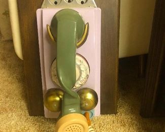 Salvidor Dali wall phone