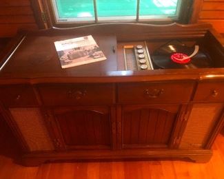 This is a vintage Magnavox high-fidelity true stereo console, and it works perfectly