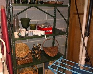 Used booze on the upper left, there! Don't drink it! It's probably poison by now. Take it from me.