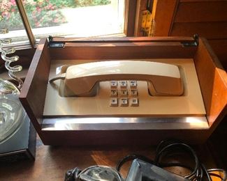 Krystle Carrington phone
