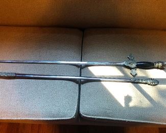 you need this in your home it's sharp I know I felt the tip it's big and sharp and you need this it's a sword