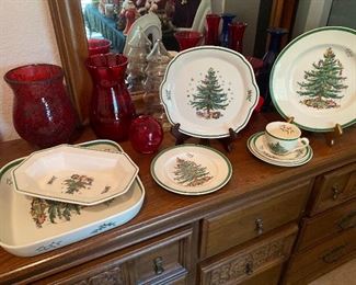 Spode Christmas bowls, platters , plates