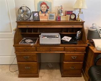 Roll top desk, electric typewriter 