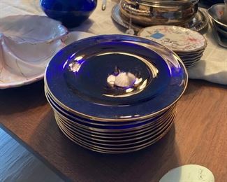 Colbolt blue plates