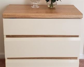 Dresser Three Drawers