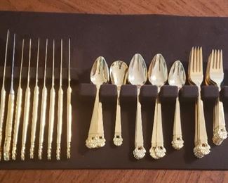Gold Tone Silver Ware Flatware Set
