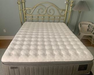 #6- Stearns & Foster Queen Mattress and Boxspring- Nearly New- $300