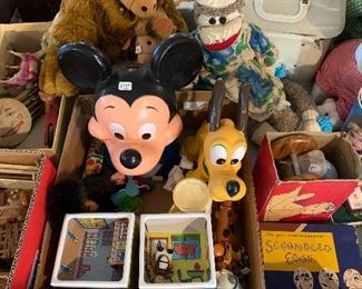 Mickey and Alf. What more can you want?