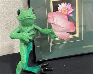 119 Don Juan Kittys Critters Glass Frog