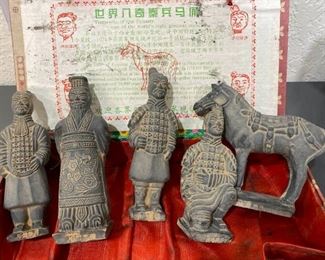 165 Terracotta Figures of Qin Dynasty