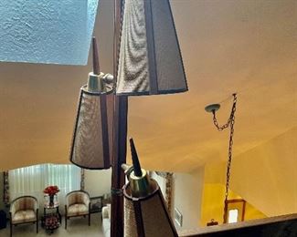 MCM tension pole lamp