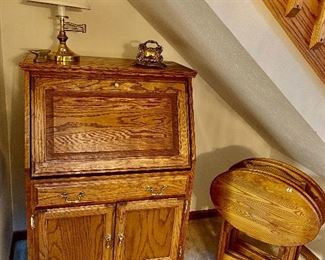 Oak desk/secretary