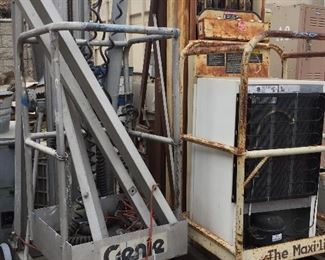 battery powered man lifts