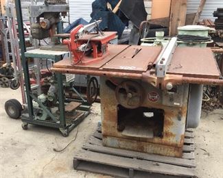 large delta table saw
