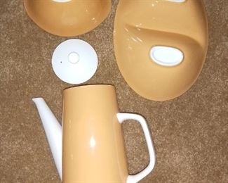 Rare MCM design Table Ware, sleek and beautiful,