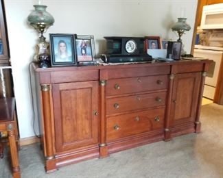 Best of the Best, Service Cabinet, or Buffett Server, with drawers for linens and collectibles, and cabinets for your Liquor stores, Bailey's Irish Cream anyone?,