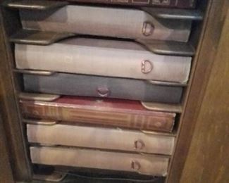 Many vintage 78 RPM Enrico Caruso Records,...