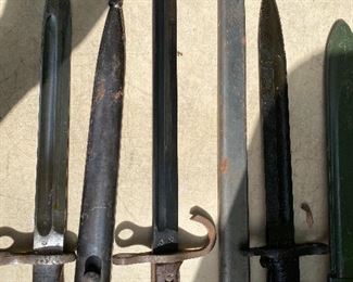 WW2 Japanese Bayonets