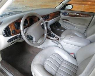 Interior, 2000 Jaguar XJ8