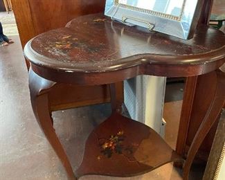 Hand Painted Clover Shape End able, $60