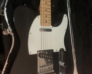 Squier Telecaster w Case