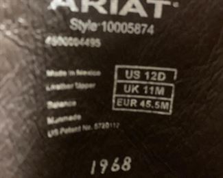 Men's Ariat boots, size 12D