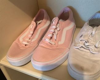Pink ladies tennis shoes