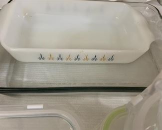 Pyrex baking dish'