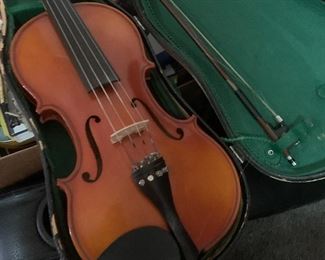 Scherl & Roth Violin w case (Stradivarius replica)