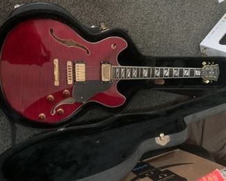 Washburn HB-35 hollow body w Case