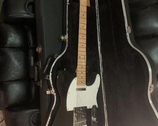 Squier Telecaster w Case