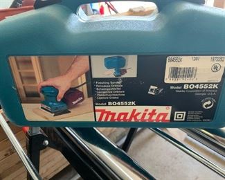 Makita 1/4 sheet palm sander