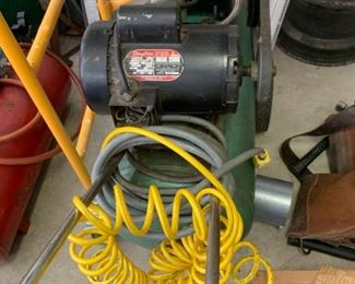 13 gal. air compressor with hose. 110v