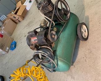 13 gal. portable compressor 110v