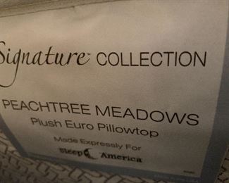 Queen Plush Euro Pillowtop Mattress and Boxspring (Guest Room-Like New)