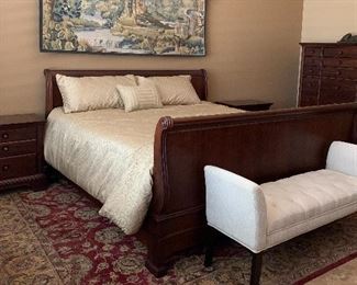 King Stanley Sleigh Bedroom: Bed Frame, Dresser, Gentleman’s Chest, 2 Nightstands, Bench, Area Rug, Tapestry