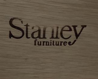 King Stanley Sleigh Bedroom: Bed Frame, Dresser, Gentleman’s Chest, 2 Nightstands, Bench, Area Rug, Tapestry