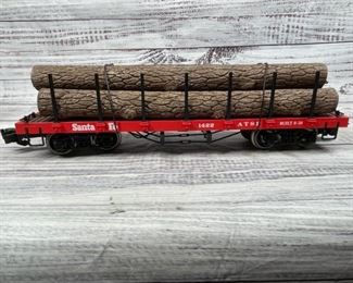 Bachmann G scale Santa Fe flat car with logs