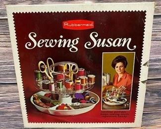 Sewing Susan by Rubbermaid, Sewing and Crafting Carousel Caddy