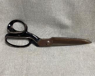 Large Vintage WISS Fabric Cutting Sewing Scissors 22W